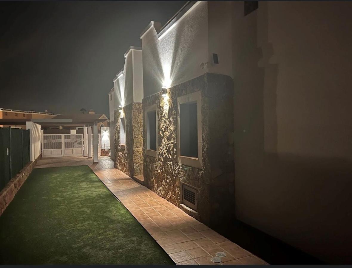 Villa Eva - New To The Market, Fully Refurbished Licensed Villa - Private Pool Caleta De Fuste Eksteriør billede