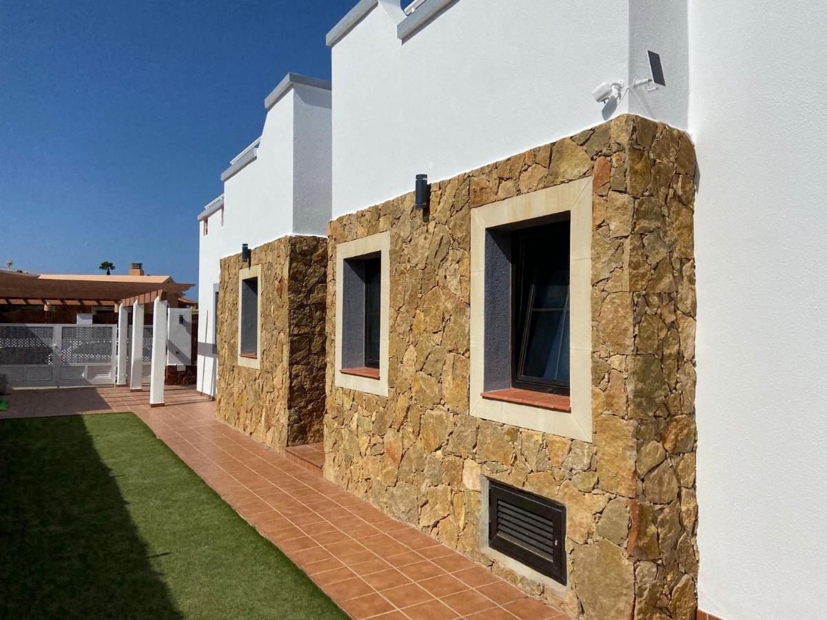 Villa Eva - New To The Market, Fully Refurbished Licensed Villa - Private Pool Caleta De Fuste Eksteriør billede