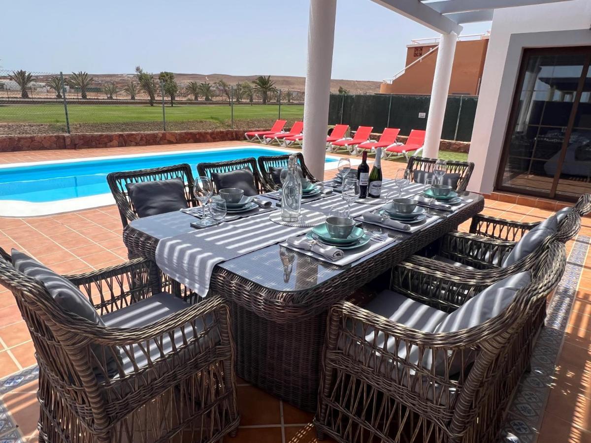 Villa Eva - New To The Market, Fully Refurbished Licensed Villa - Private Pool Caleta De Fuste Eksteriør billede
